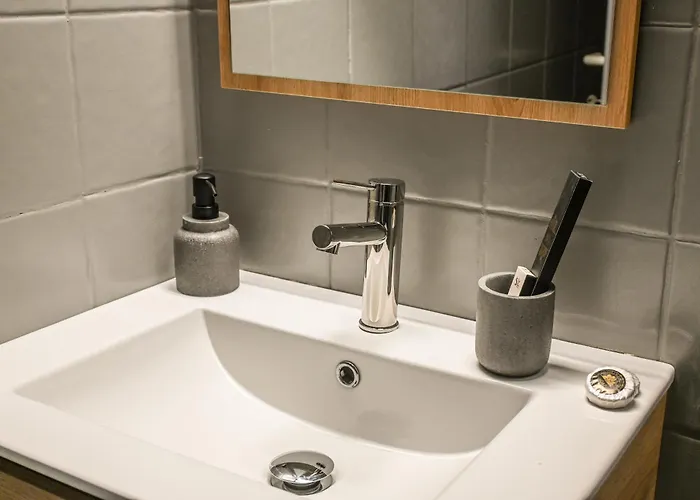 Celestia Roοms And * Agia Paraskevi (Skiathos)