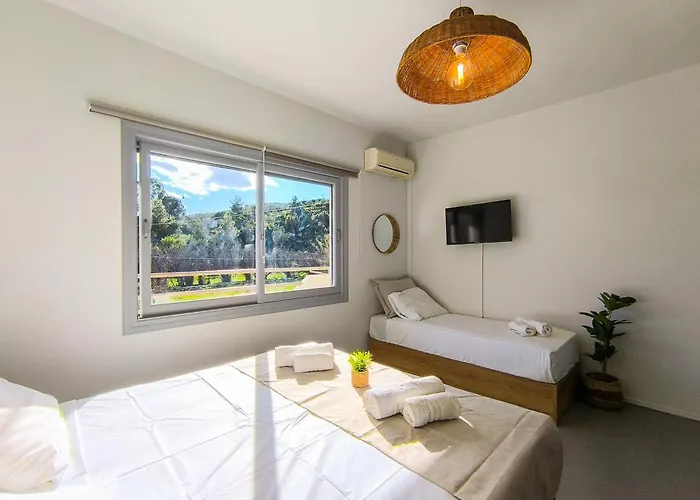 Celestia Roοms And Agia Paraskevi (Skiathos)