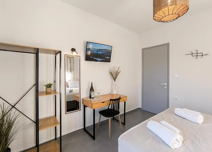 Celestia Roοms And Appartement