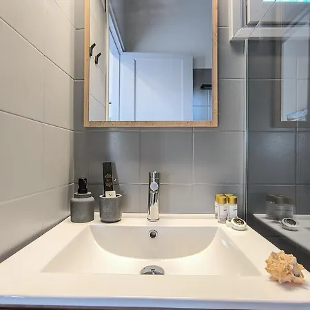 Celestia Roοms&Apartments