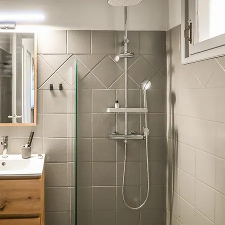 Celestia Roοms&Apartments Агия-Параскеви