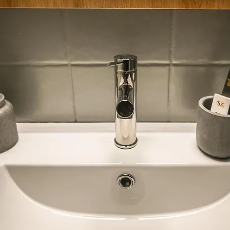 Celestia Roοms&Apartments Αγία Παρασκευή