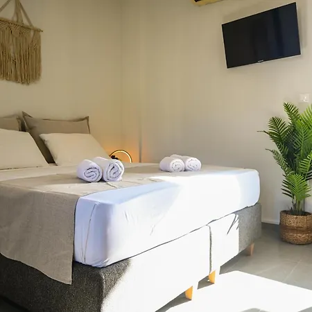 Celestia Roοms&Apartments Апартаменты Агия-Параскеви