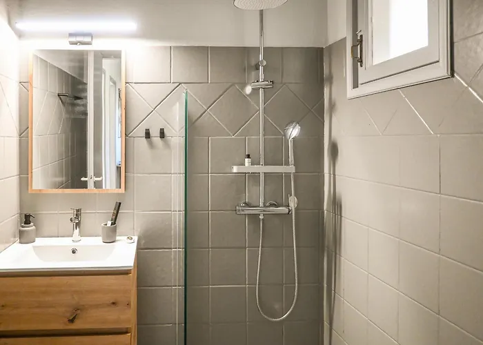 Celestia Roοms And Apartments