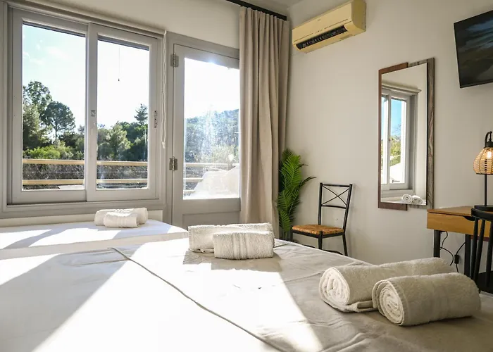 דירה Celestia Roοms And Apartments אגיה פאראסקבי