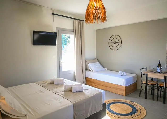 Celestia Roοms And Apartments *