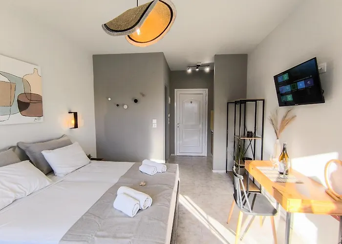 Celestia Roοms And Apartments