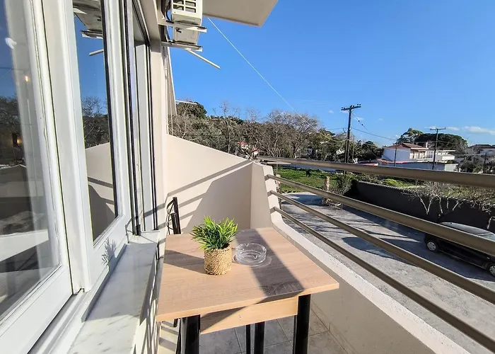 Celestia Roοms And Apartments אגיה פאראסקבי