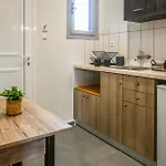 Apartamento Celestia Roοms And *