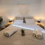 Apartamento Celestia Roοms And Agia Paraskevi