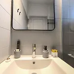Celestia Roοms And Apartamento *